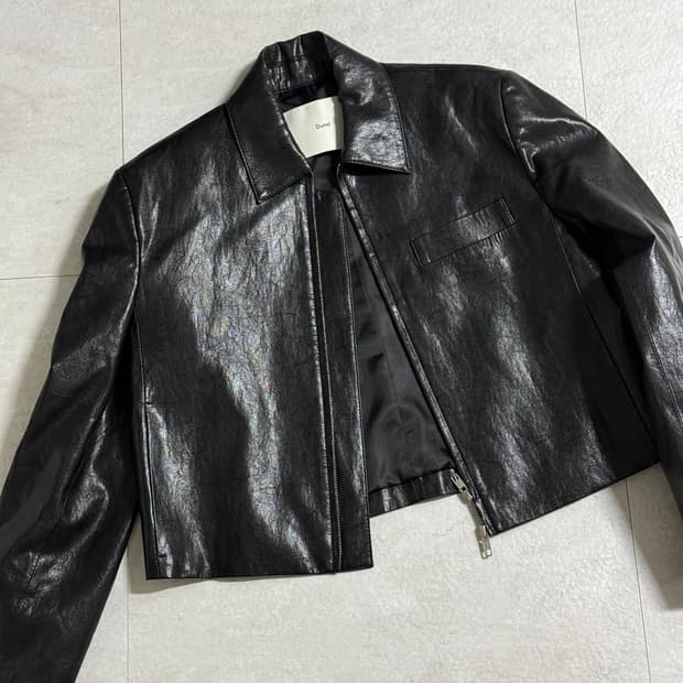 던스트 레더자켓