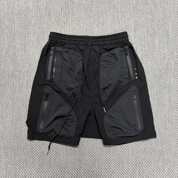 (2)언더마이카 블랙 UMA 카고짚 쇼츠