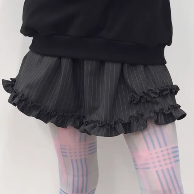 타입서비스 Striped hem ruffle skirt 
