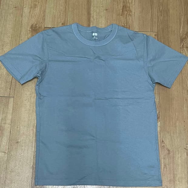 유니클로 기본 티