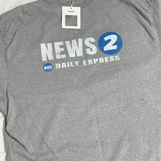 논노드 퍼커링 뉴스 티셔츠 1사이즈