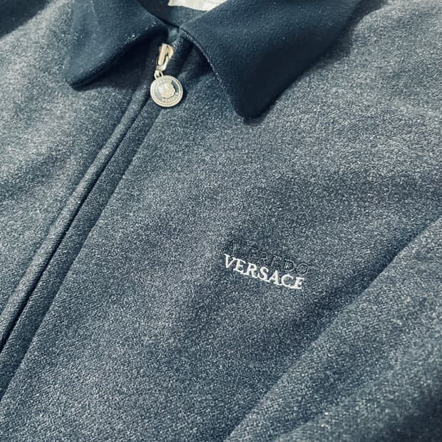 베르사체 로고 배색카라 울자켓 크롭자켓