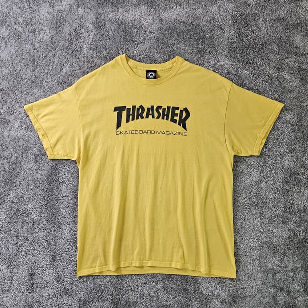 THRASHER 반팔 티셔츠