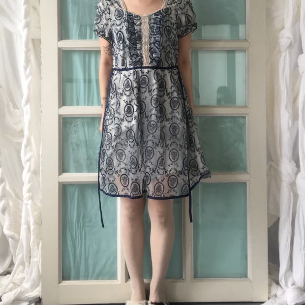 Axes femme ornament pattern dress