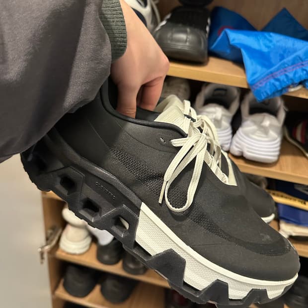 온러닝 포스트아카이브팩션 300