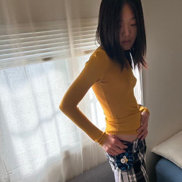 머스타드 슬림핏 여름니트