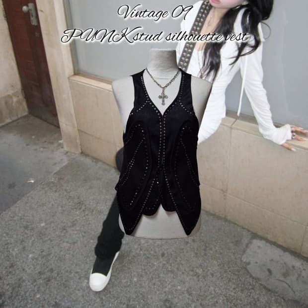Vintage 09 PUNK stud silhouette vest