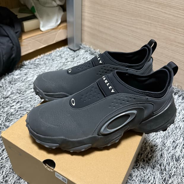 오클리 신발(오클리 엣지 아이콘 블랙아웃) 판매합니다. 
