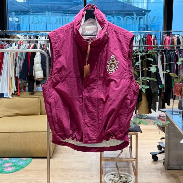 몽클레르 x jw앤더슨 핑크 트라이판 베스트 점퍼 