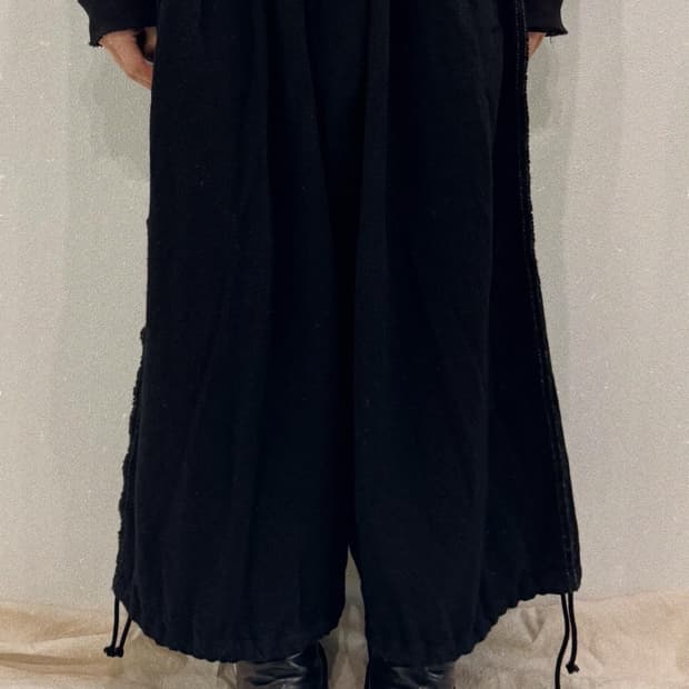 요지야마모토 18aw 개버딘 하카마 벌룬 팬츠