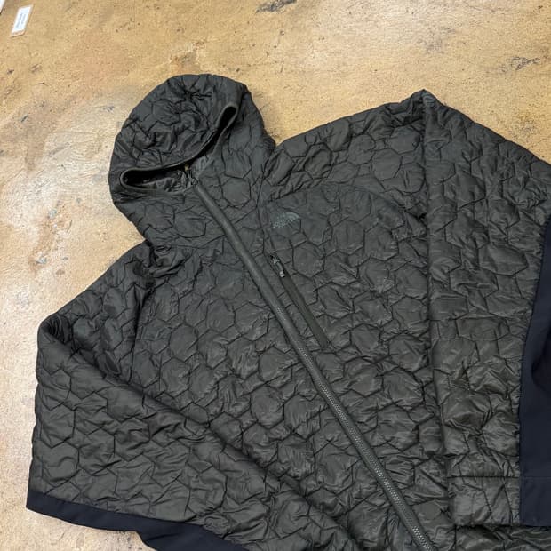 [정품/M] 노스페이스 퀼팅 후드 패딩 블랙 b10