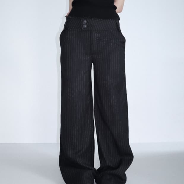 클라따 핀턱 로우 슬랙스 블랙