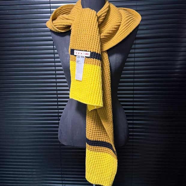 유니클로 마르니 팝콘 니트 스웨터 후드 스카프 머플러 목도리 옐로우 노랑