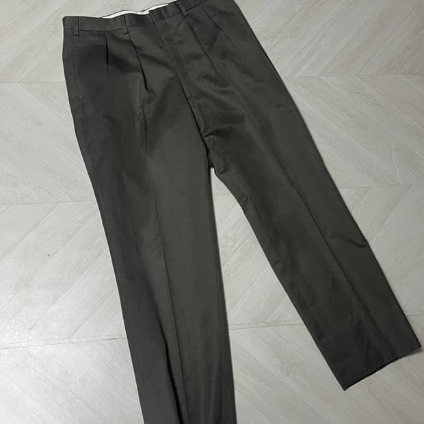 Burberry Tuck-Wide pants