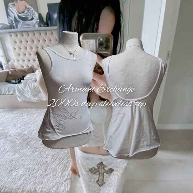 Armani Exchange 2000s deep sleeveless