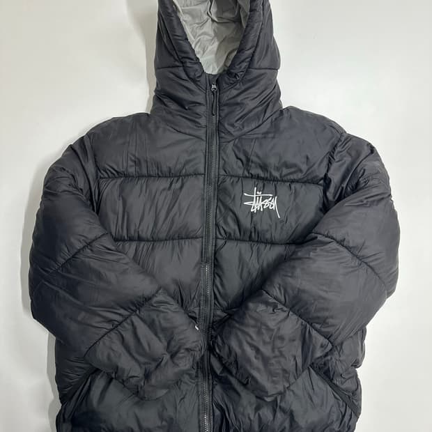 스투시 800필 블랙 패딩 XL