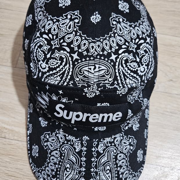 슈프림 페이즐리 캠프캡 블랙