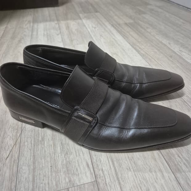 알렉산드로 델라쿠아 로퍼 280