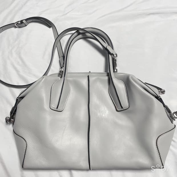 토즈 가죽 숄더백 그레이