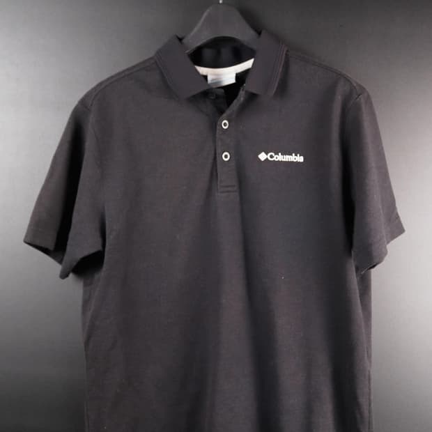 콜롬비아 블랙 반팔 카라티