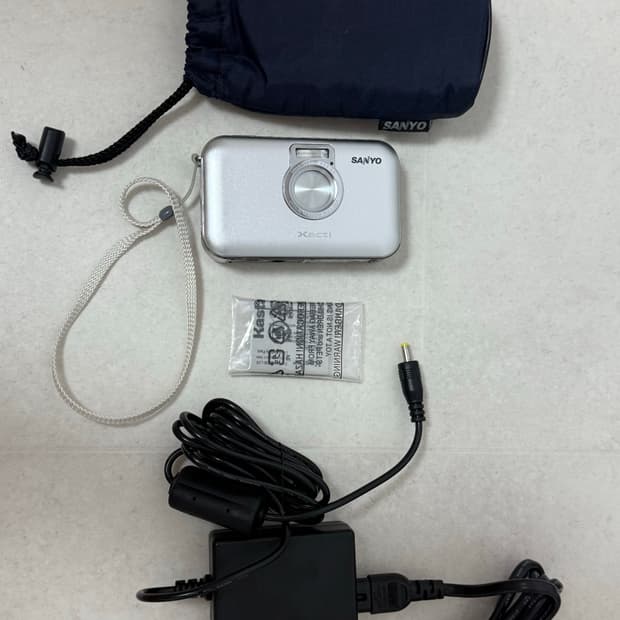 Sanyo Xacti E6 Silver+ 산요 작티 E6 실버+ 작례 ㅇ