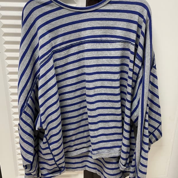 이얼즈어고 스트라이프 티 m