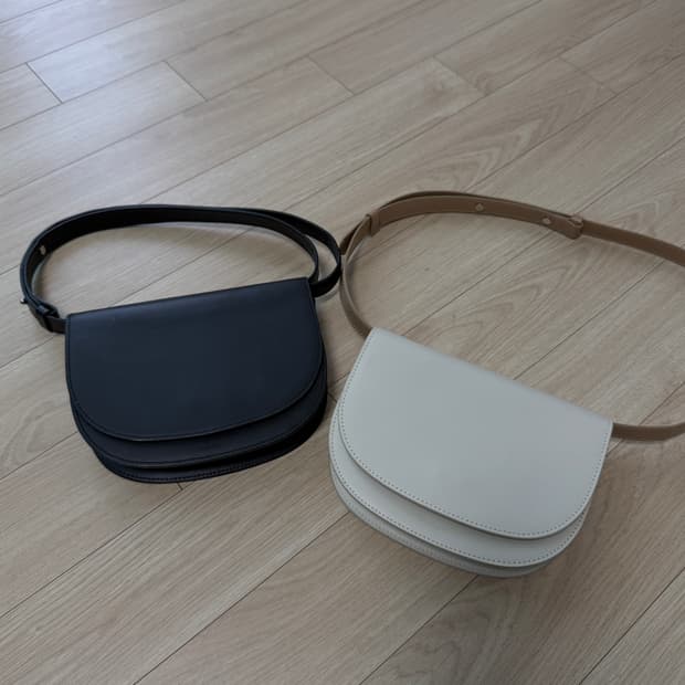 엘바테게브 미니백 아이보리/블랙