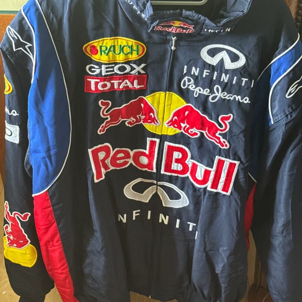 레드불 f1 자켓