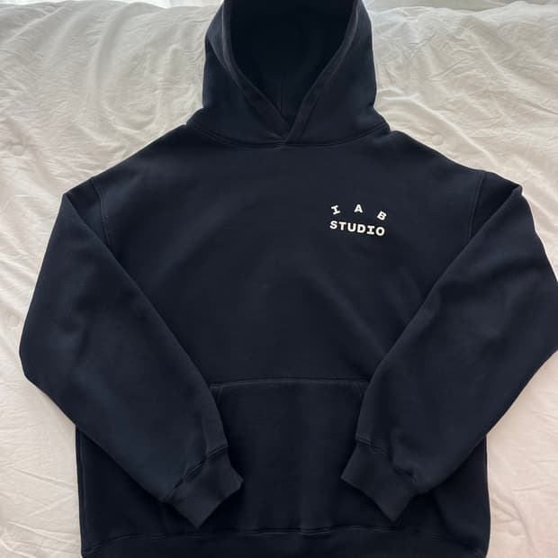 아이앱 스튜디오 후드 네이비 - 21SS