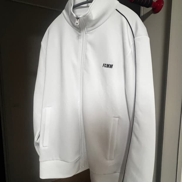 FCMM 트랙자켓 S사이즈