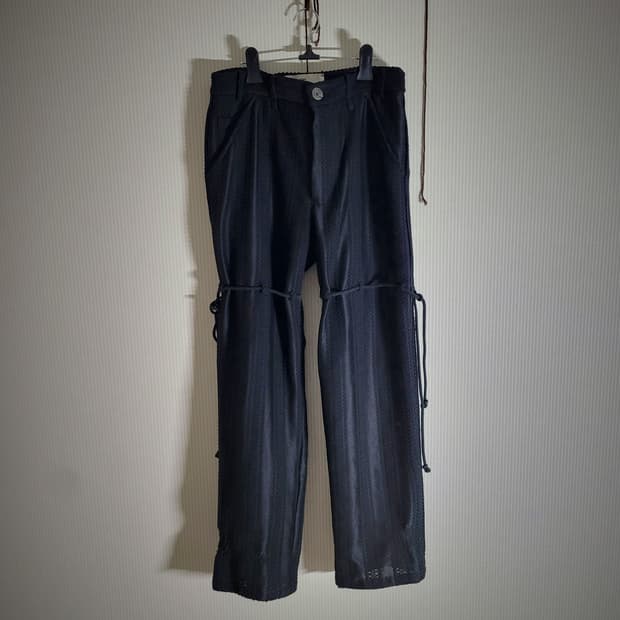 송 포 더 뮤트 레이스 팬츠