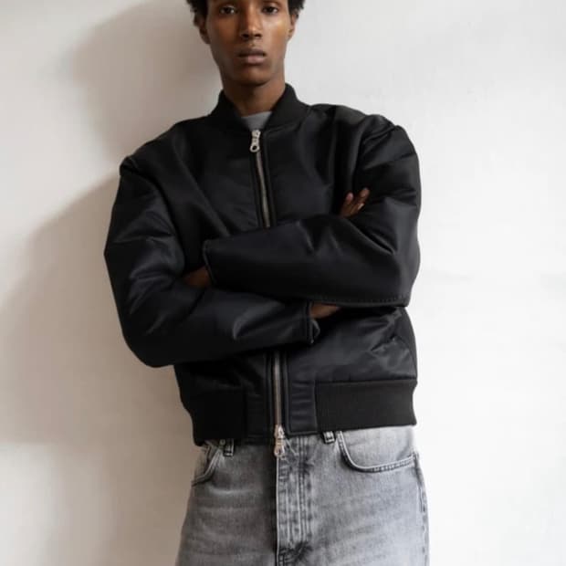 선플라워 봄버 블랙 (50)