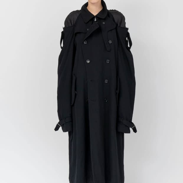 꼼데가르송 블랙 절개 트렌치 코트