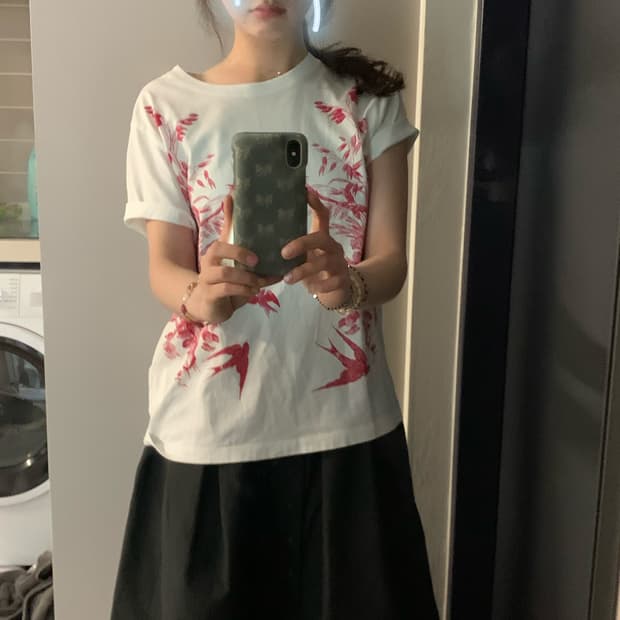 레드 발렌티노 반팔