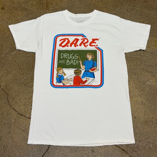 레어 미국 빈티지 DARE 반팔티