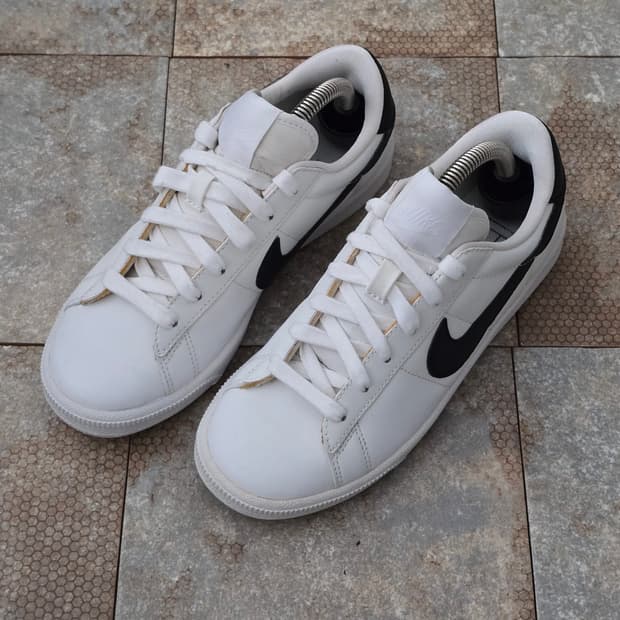 (230)나이키 코트 로얄 흰검