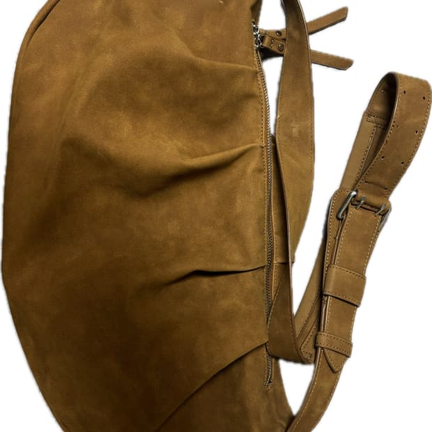 Suade Croissant bag