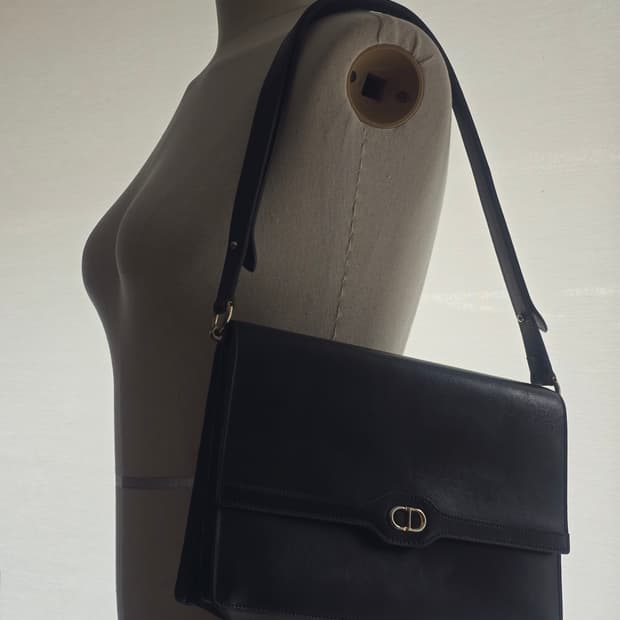 크리스찬 디올 몽테뉴 빈티지 크로스백 블랙