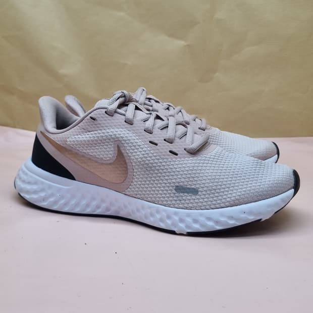 나이키 레볼루션5 운동화245