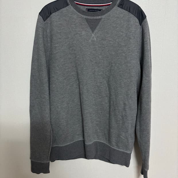 타미힐피거 나일론 패치 맨투맨(남100)