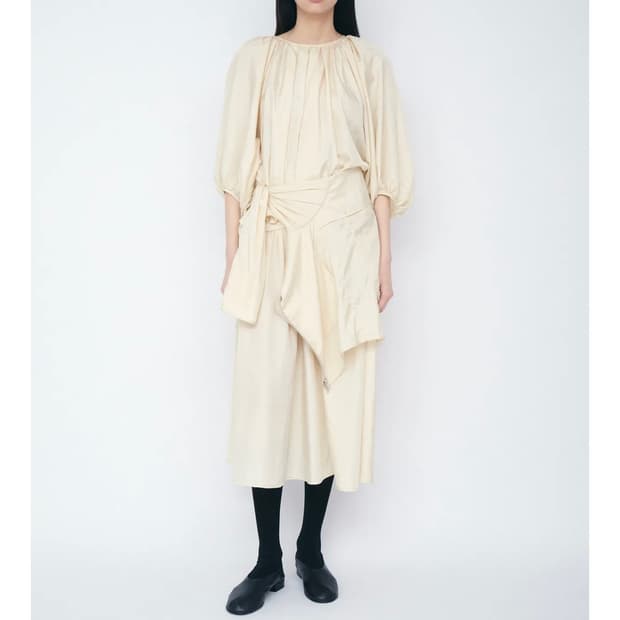 COSMOSS NATURAL SHIRRING SKIRT