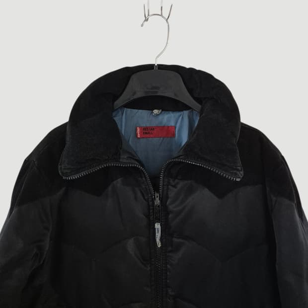 [S]리바이스 레드탭 빈티지 y2k 다운숏패딩 Women