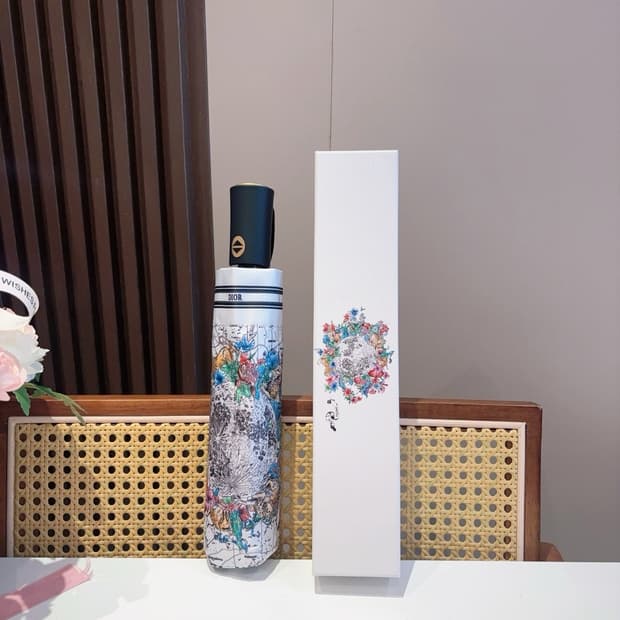 크리스탈 디올 3단 4계절 양산겸 우산 화이트 