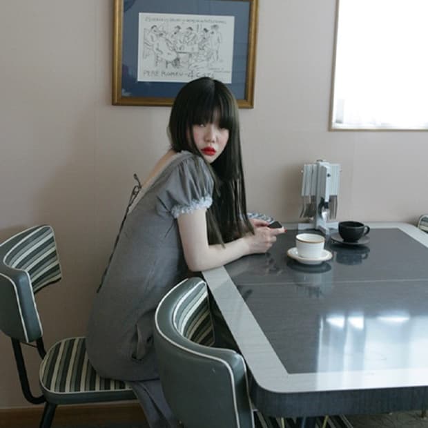 유일매물)프레클 시어 체크 롱 원피스