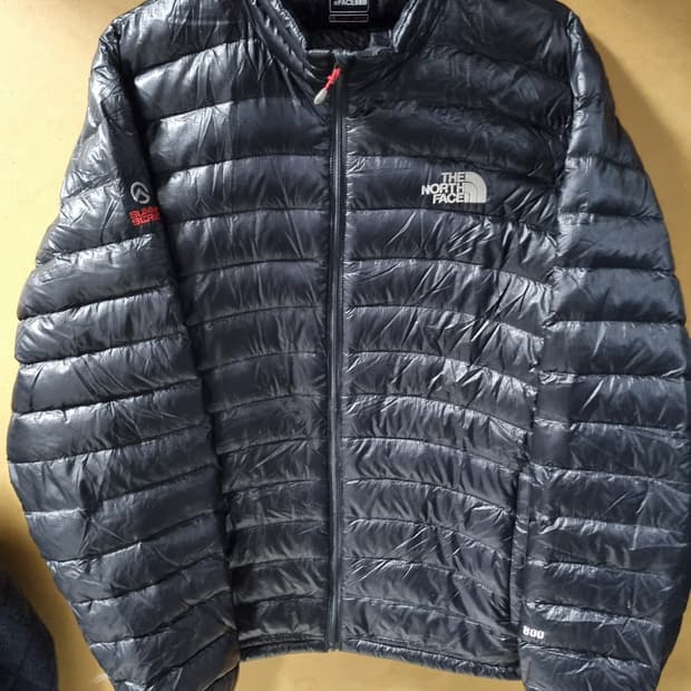 노스페이스 경량 구스패딩 