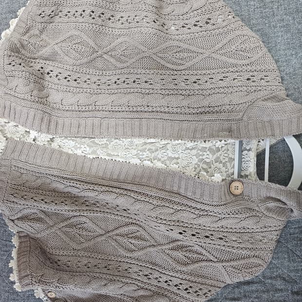 어쓰뮤직 케이프