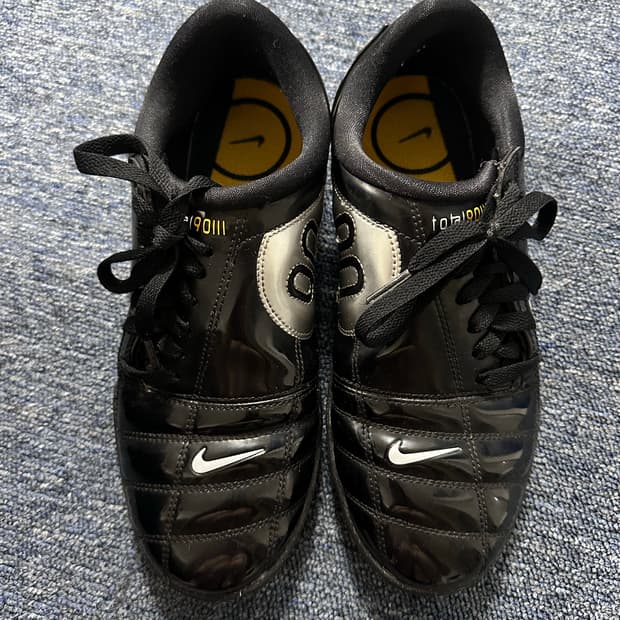 나이키 토탈90 블랙 245