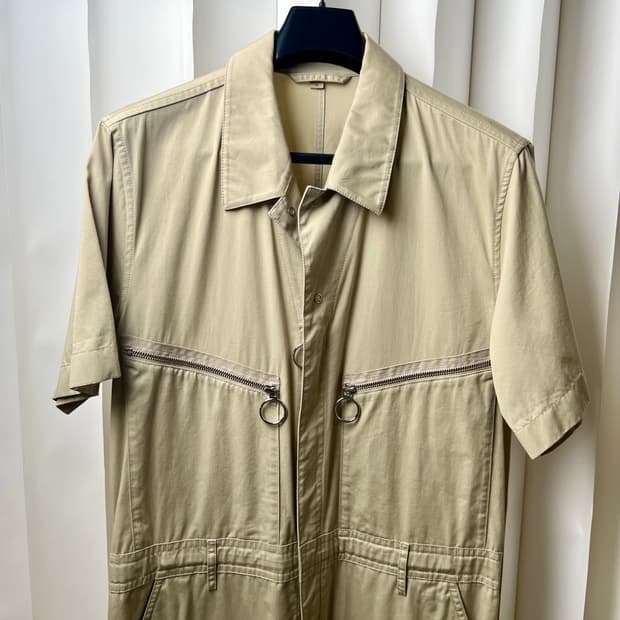 버버리 베이지/카키색 반팔 점프수트 48사이즈