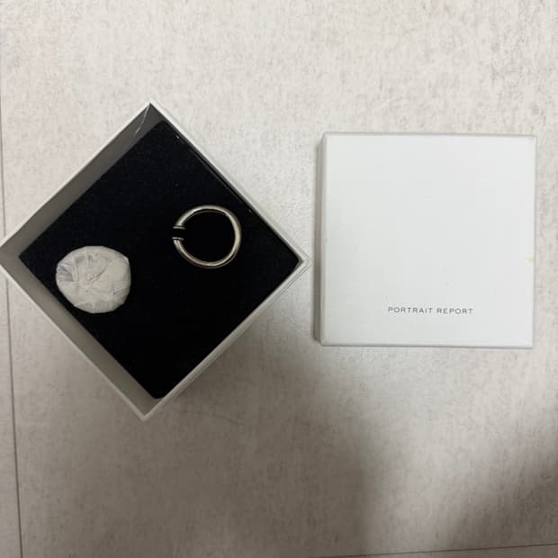 포트레이트 리포트 이어커프 실버