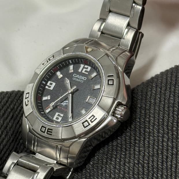 빈티지 카시오 은새치 MDV-100D 밀리터리/세이코/시티즌/해밀턴